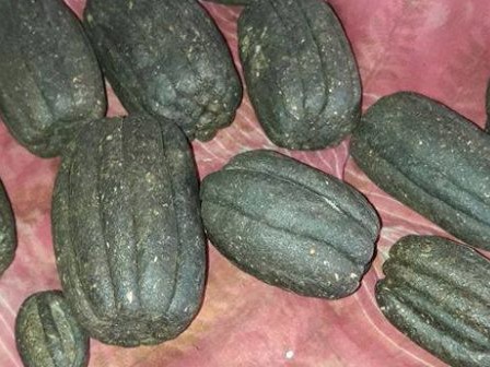 बाइस किलोग्राम चरेश बरामद